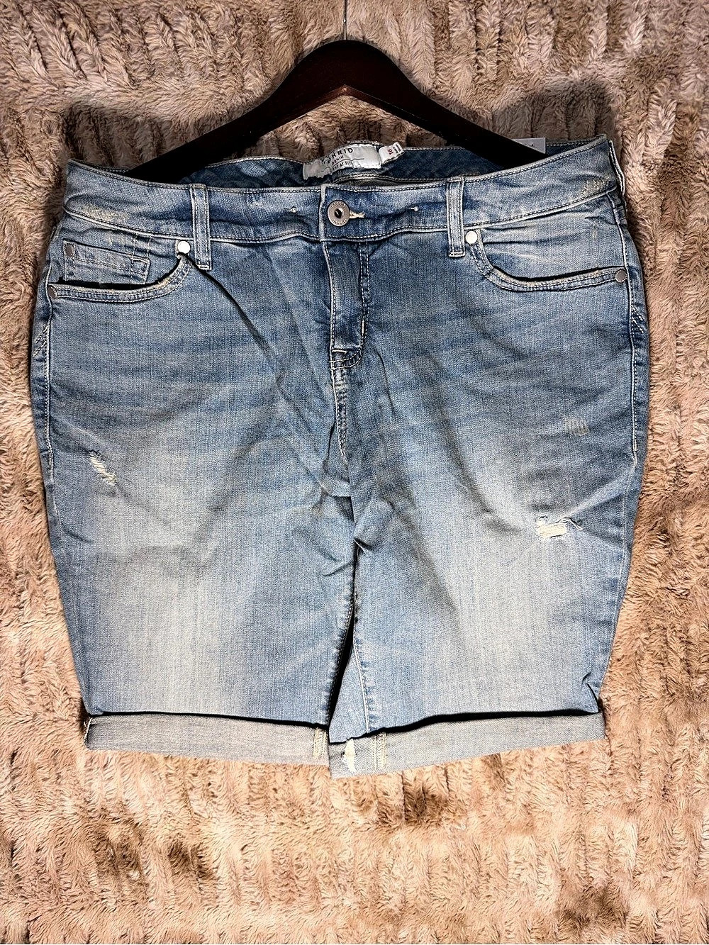 Torrid First At Fit Denim Shorts Blue Size 16